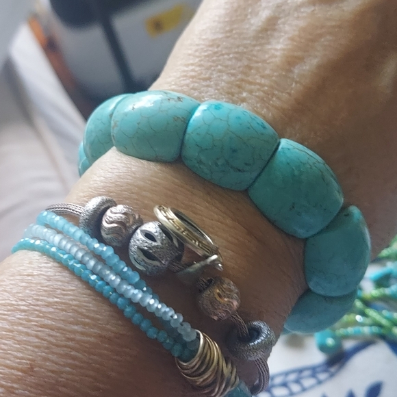 NWT Set Turquoze Beads Earrings Bracelet Necklace - Picture 7 of 8